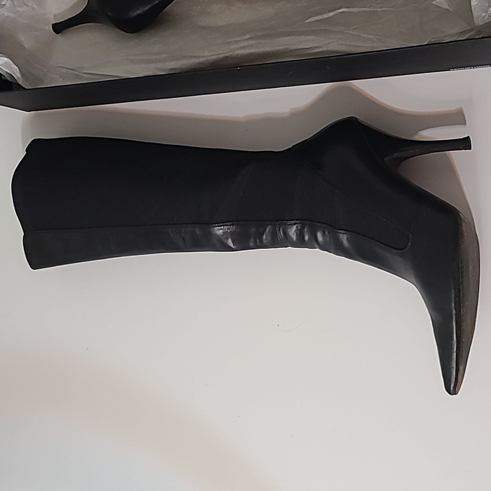 Stretch Out Women's Sleek Black Heeled Boots. Spain - Picture 7 of 11